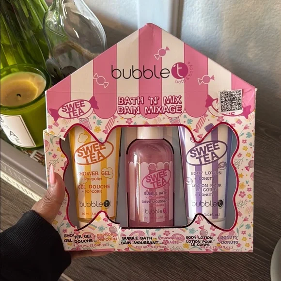 Sweet Fruity Scented Bath Gift Set - Picture 3 of 4